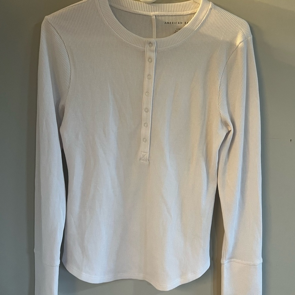 American Eagle Outfitters White Long Sleeve Tee